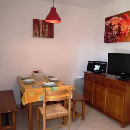 Domaene Mit Jacuzzi By Interhome Gavaudun