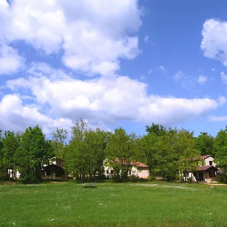 Domaene Mit Jacuzzi By Interhome Gavaudun