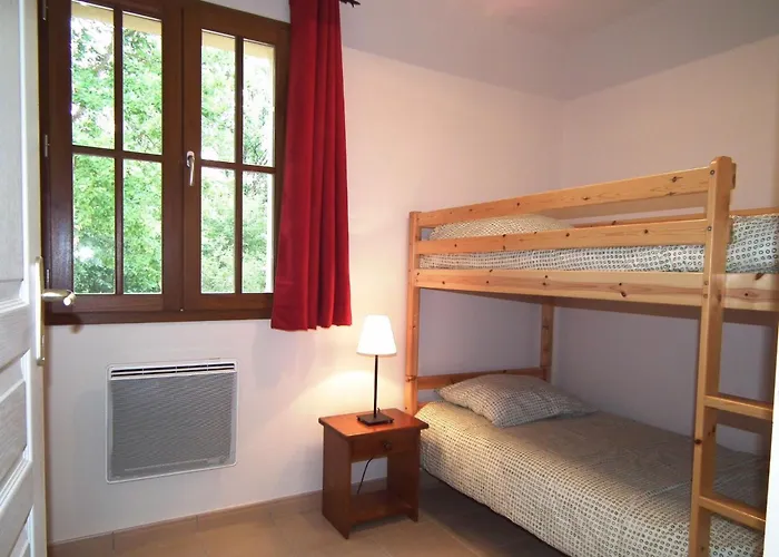 Domaene Mit Jacuzzi By Interhome 別荘 *