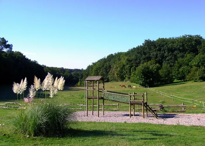 Domaene Mit Jacuzzi By Interhome 別荘 Gavaudun