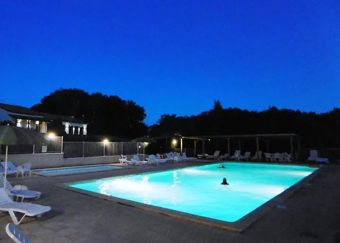 別荘 Domaene Mit Jacuzzi By Interhome *